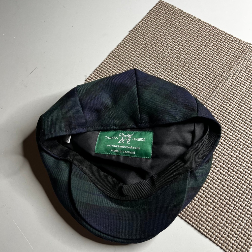 Tartan Tweeds Black Watch Plaid Flat Cap Made in Scotland Green Navy Large 7 1/4 - Picture 4 of 6